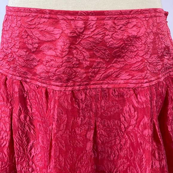 BCBGMaxAzria Red and Pink Textured Floral Silk Blend Full Skirt - Size 8 - Picture 2 of 11